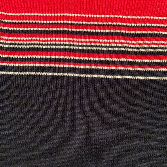 Sweater - Picture 4 of 6